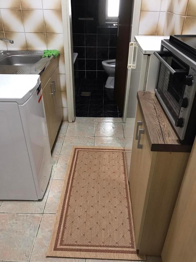 Center Studio Apartment Podgorica Luaran gambar